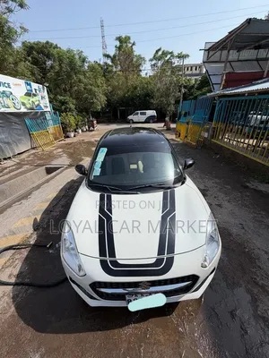 Suzuki Swift 2022 White