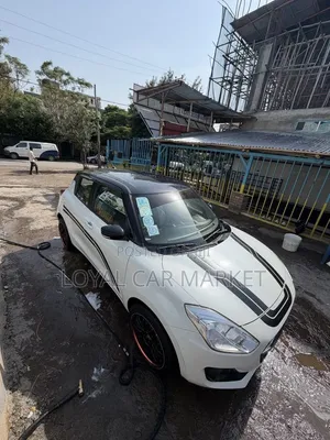 Suzuki Swift 2022 White