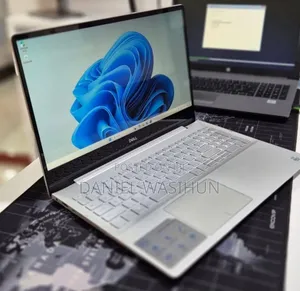 New Laptop Dell Inspiron 15 8GB Intel Core i5 SSD 256GB