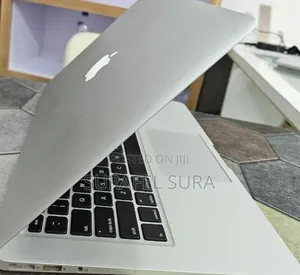 New Laptop Apple MacBook Air 2017 8GB Intel Core i5 SSD 256GB
