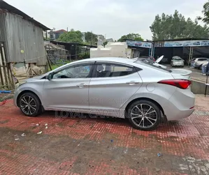 Hyundai Avante 2015 Silver