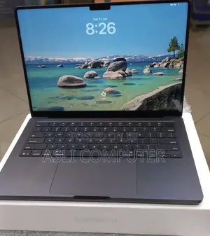 New Laptop Apple MacBook Pro 2025 M5 16GB Apple M5 SSD 512GB