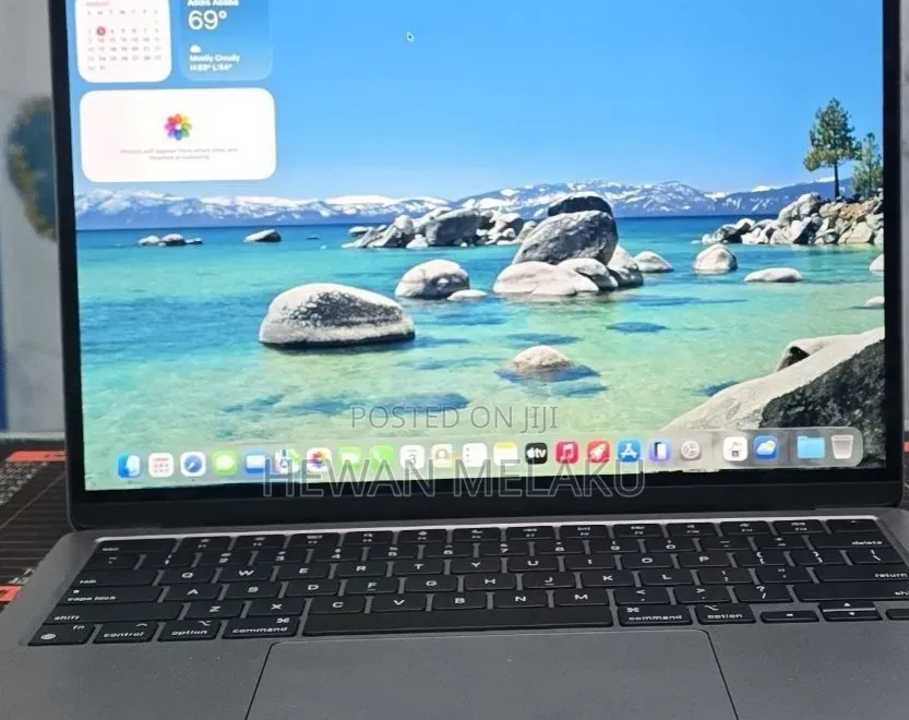 New Laptop Apple MacBook Air 2022 M2 16GB Apple M2 SSD 512GB