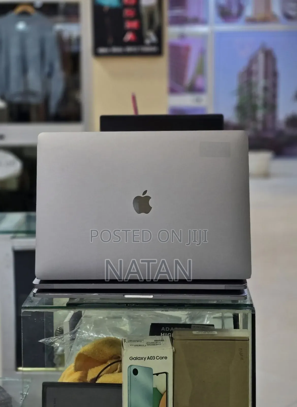 New Laptop Apple MacBook Pro 2017 16GB Intel Core i7 SSD 512GB