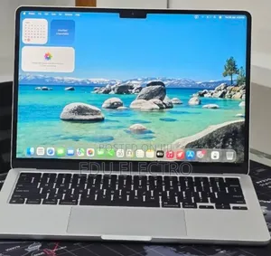 New Laptop Apple MacBook Air 2024 M3 16GB Apple M3 SSD 256GB