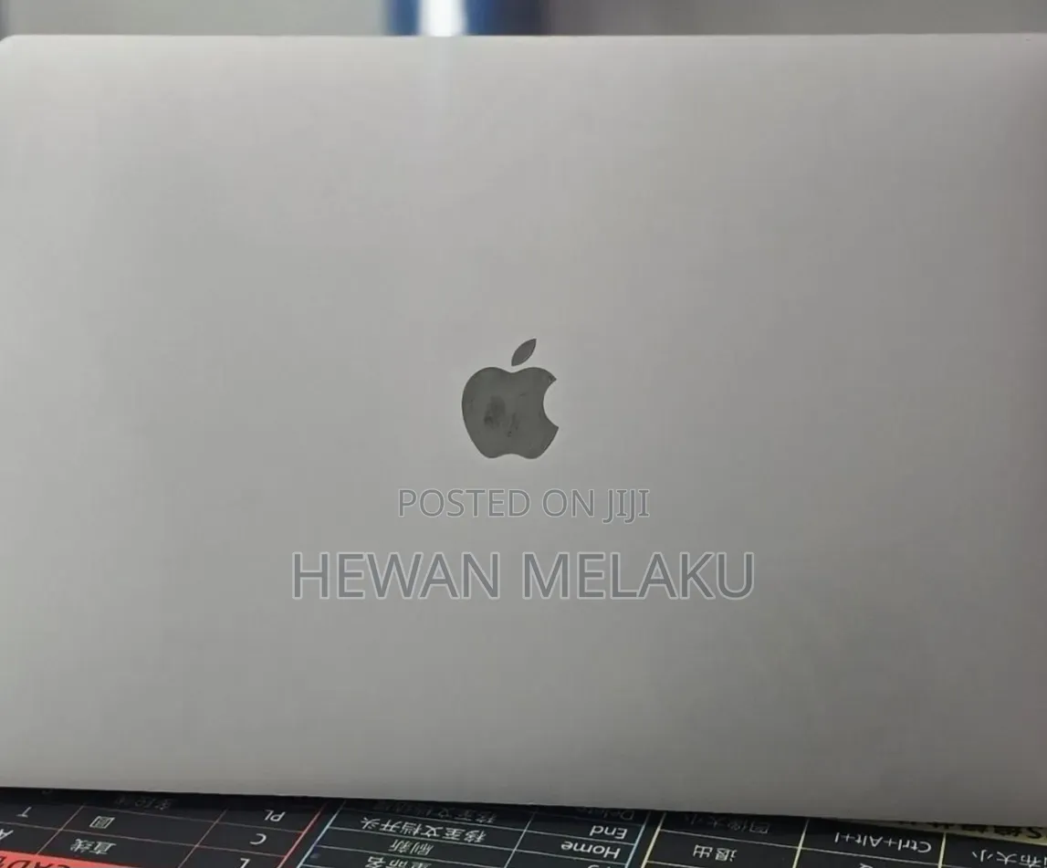 New Laptop Apple MacBook Pro 2019 32GB Intel Core i9 SSD 1T