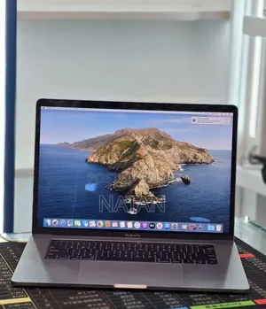 New Laptop Apple MacBook Pro 2018 32GB Intel Core i7 SSD 1T