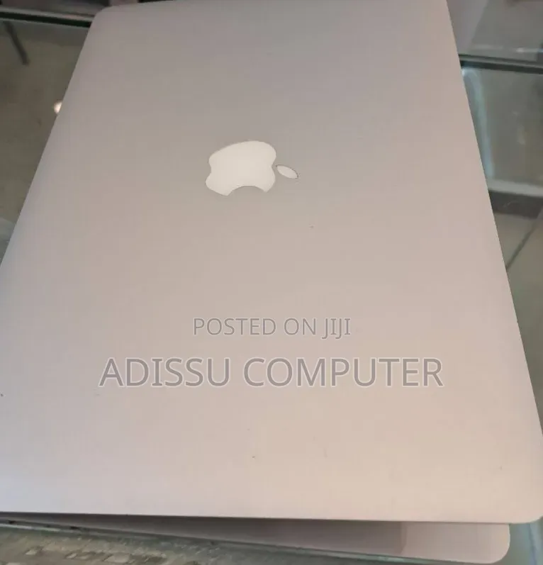 New Laptop Apple MacBook Air 2020 M1 8GB Intel Core i5 SSD 128GB