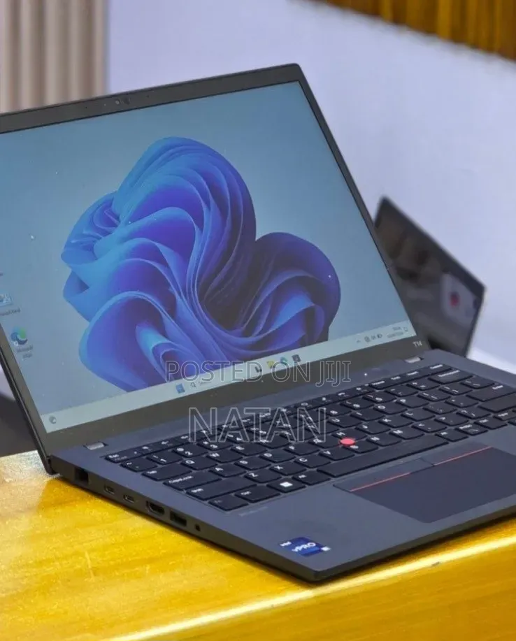 New Laptop Lenovo ThinkPad T14s G4 16GB Intel Core i5 SSD 512GB