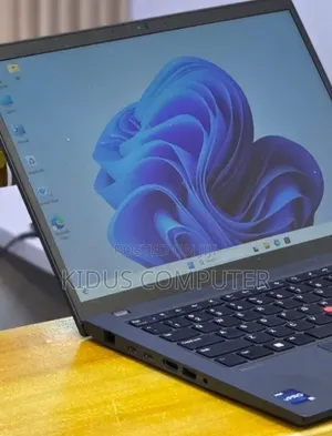 New Laptop Lenovo ThinkPad T14 G4 16GB Intel Core i5 SSD 512GB