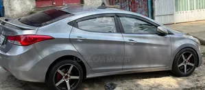 Hyundai Avante 2013 Silver
