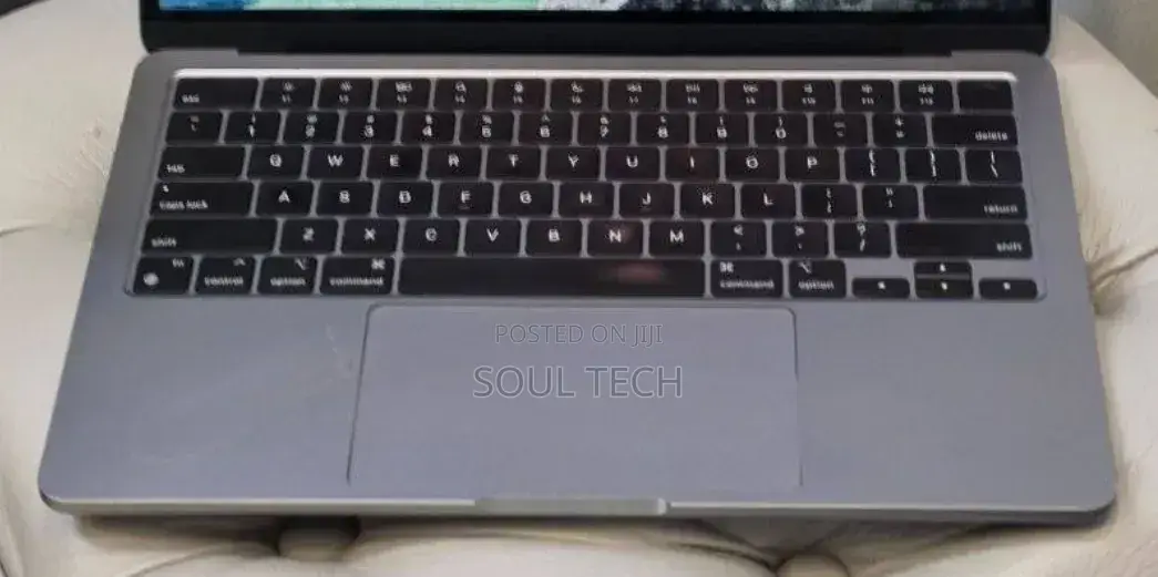 New Laptop Apple MacBook Air 2022 M2 8GB Apple M2 SSD 256GB