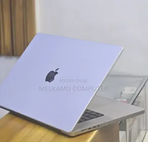 New Laptop Apple MacBook Pro 2021 M1 32GB Apple M1 SSD 512GB