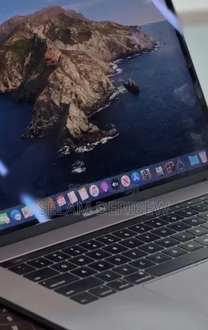 New Laptop Apple MacBook Pro 2018 32GB Intel Core i7 SSD 1T