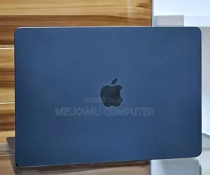 New Laptop Apple MacBook Air 2025 M4 16GB Apple M4 SSD 256GB