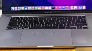 New Laptop Apple MacBook Pro 2018 32GB Intel Core i9 SSD 2T