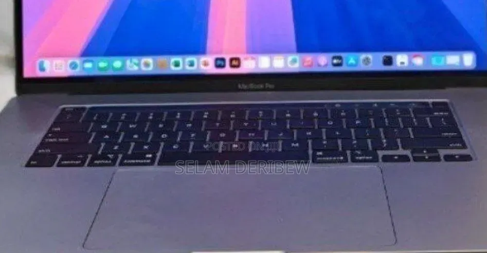 New Laptop Apple MacBook Pro 2018 32GB Intel Core i9 SSD 2T