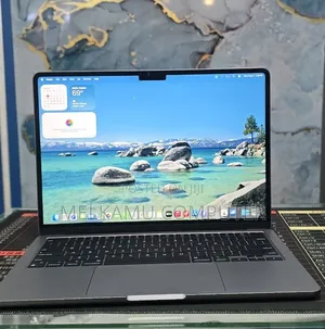 New Laptop Apple MacBook Air 2022 M2 16GB Apple M2 SSD 512GB