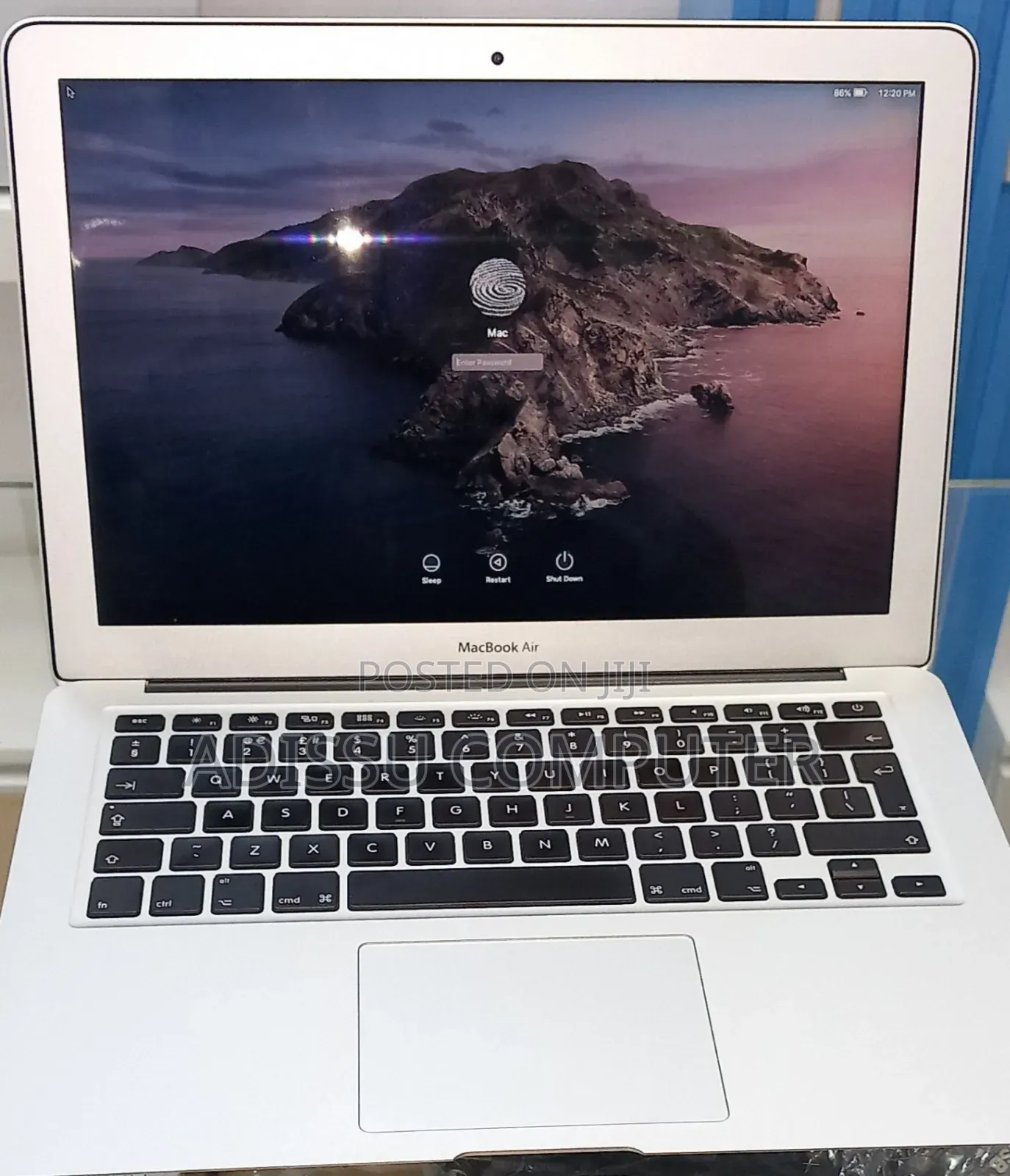 New Laptop Apple MacBook Pro 2017 8GB Intel Core i5 SSD 128GB