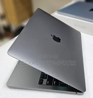 New Laptop Apple MacBook Pro 2022 M2 8GB Apple M2 SSD 256GB