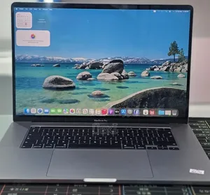 New Laptop Apple MacBook Pro 2019 32GB Intel Core i9 SSD 1T