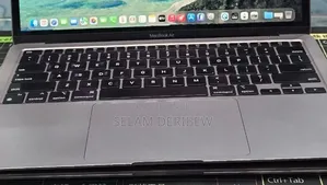 New Laptop Apple MacBook Air 2020 M1 8GB Apple M1 SSD 256GB