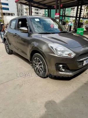 Suzuki Swift 2021 Gray