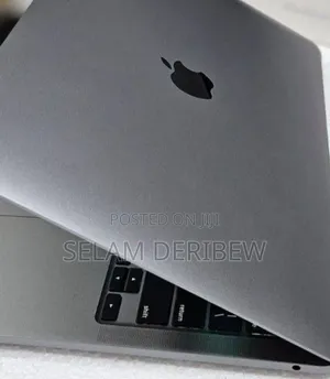 New Laptop Apple MacBook Pro 2022 M2 8GB Apple M2 SSD 256GB