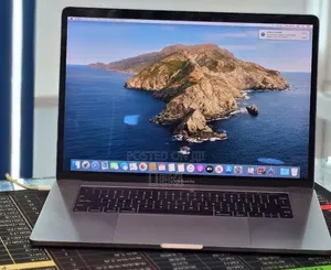 New Laptop Apple MacBook Pro 2018 32GB Intel Core i7 SSD 1T