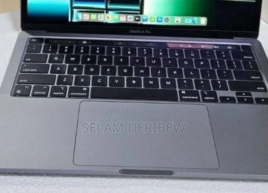 New Laptop Apple MacBook Pro 2022 M2 8GB Apple M2 SSD 256GB