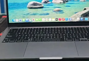 New Laptop Apple MacBook Air 2022 M2 16GB Apple M2 SSD 512GB