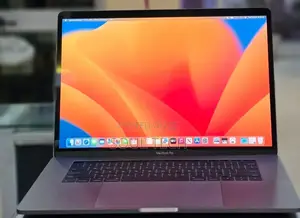 New Laptop Apple MacBook Pro 2017 16GB Intel Core i7 SSD 512GB