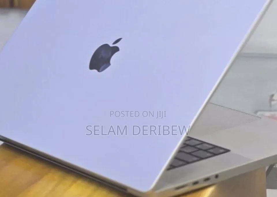 New Laptop Apple MacBook Pro 2020 M1 32GB Apple M1 Pro SSD 512GB