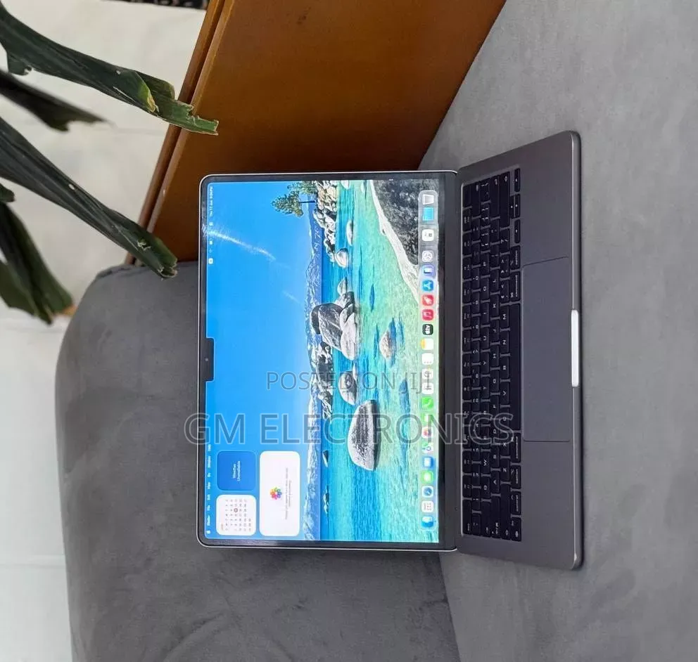 New Laptop Apple MacBook Air 2022 M2 8GB Intel Core i7 SSD 256GB