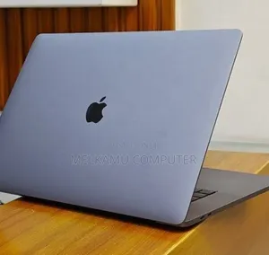 New Laptop Apple MacBook Pro 2018 32GB Intel Core i9 SSD 2T