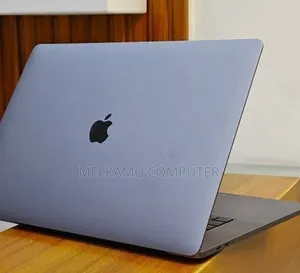 New Laptop Apple MacBook Pro 2018 32GB Intel Core i9 SSD 2T