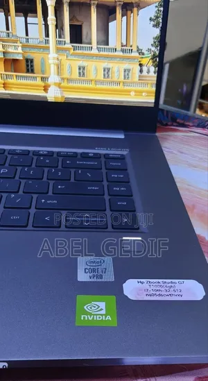 New Laptop HP ZBook 15 32GB Intel Core i7 SSD 512GB