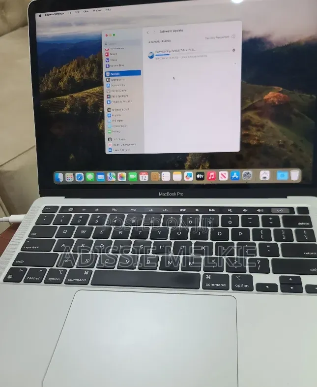 New Laptop Apple MacBook 16GB Apple M1 Pro SSD 512GB