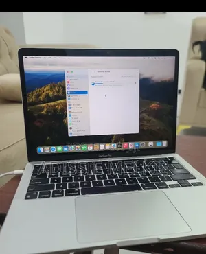 New Laptop Apple MacBook 16GB Apple M1 Pro SSD 512GB