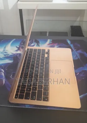 New Laptop Apple MacBook Air 2020 M1 8GB Apple M1 SSD 256GB