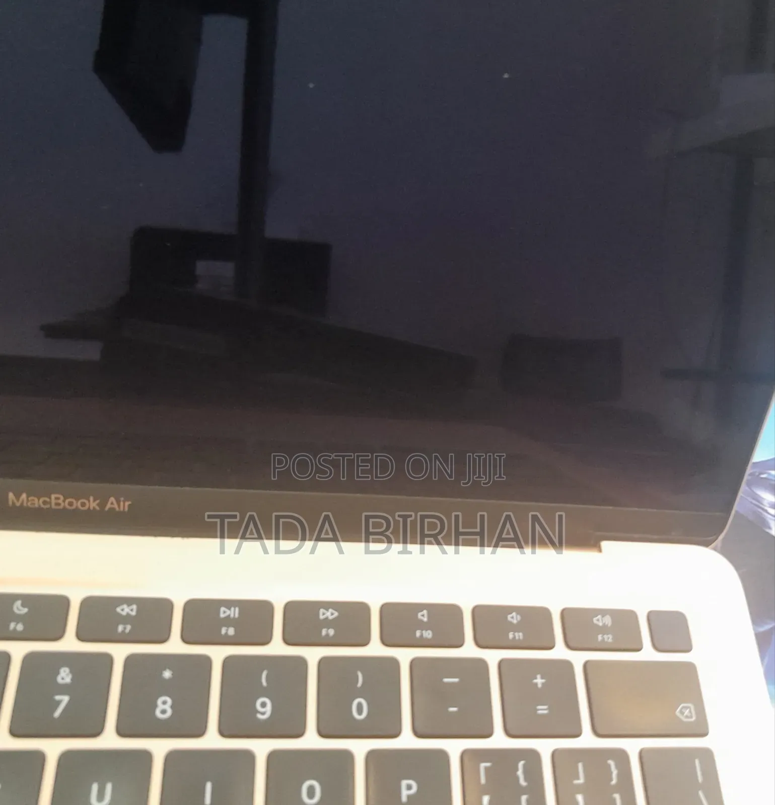 New Laptop Apple MacBook Air 2020 M1 8GB Apple M1 SSD 256GB