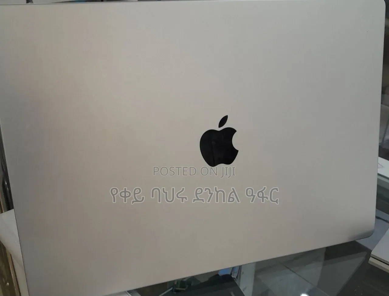 New Laptop Apple MacBook Pro 2020 M1 32GB Intel Core i7 SSD 512GB