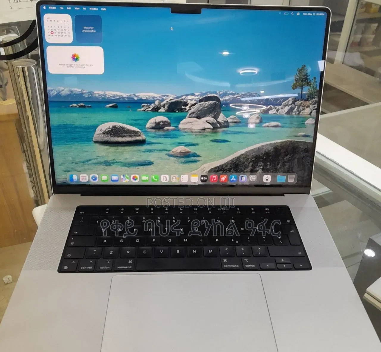 New Laptop Apple MacBook Pro 2020 M1 32GB Intel Core i7 SSD 512GB