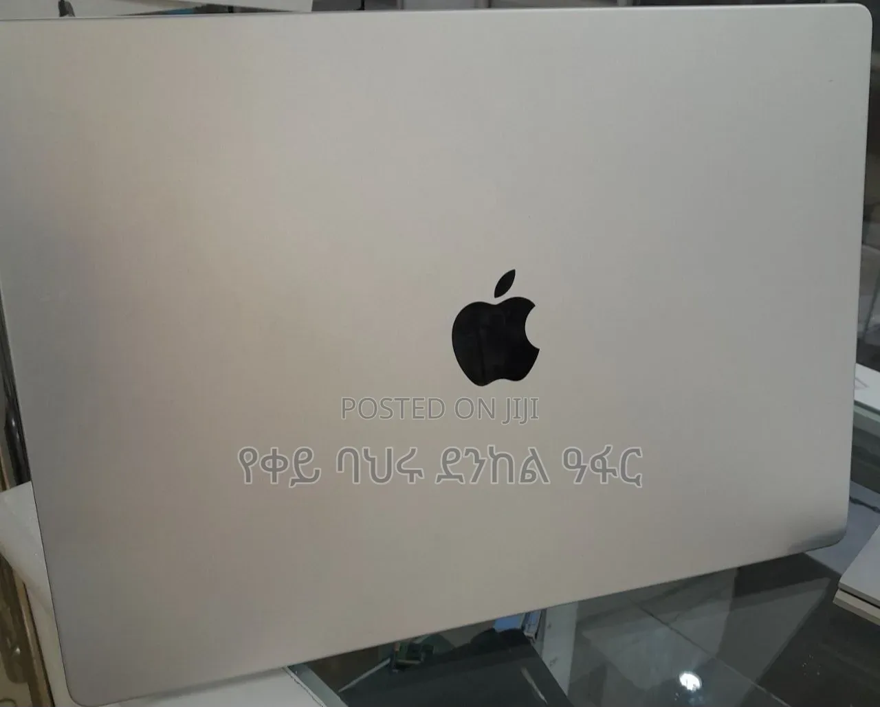 New Laptop Apple MacBook Pro 2020 M1 32GB Intel Core i7 SSD 512GB