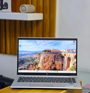 New Laptop HP EliteBook 840 G8 16GB Intel Core i5 SSD 512GB