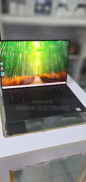 New Laptop Dell XPS 15 16GB Intel Core i7 SSD 512GB