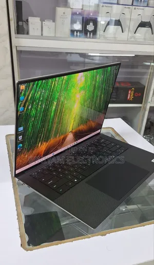 New Laptop Dell XPS 15 16GB Intel Core i7 SSD 512GB