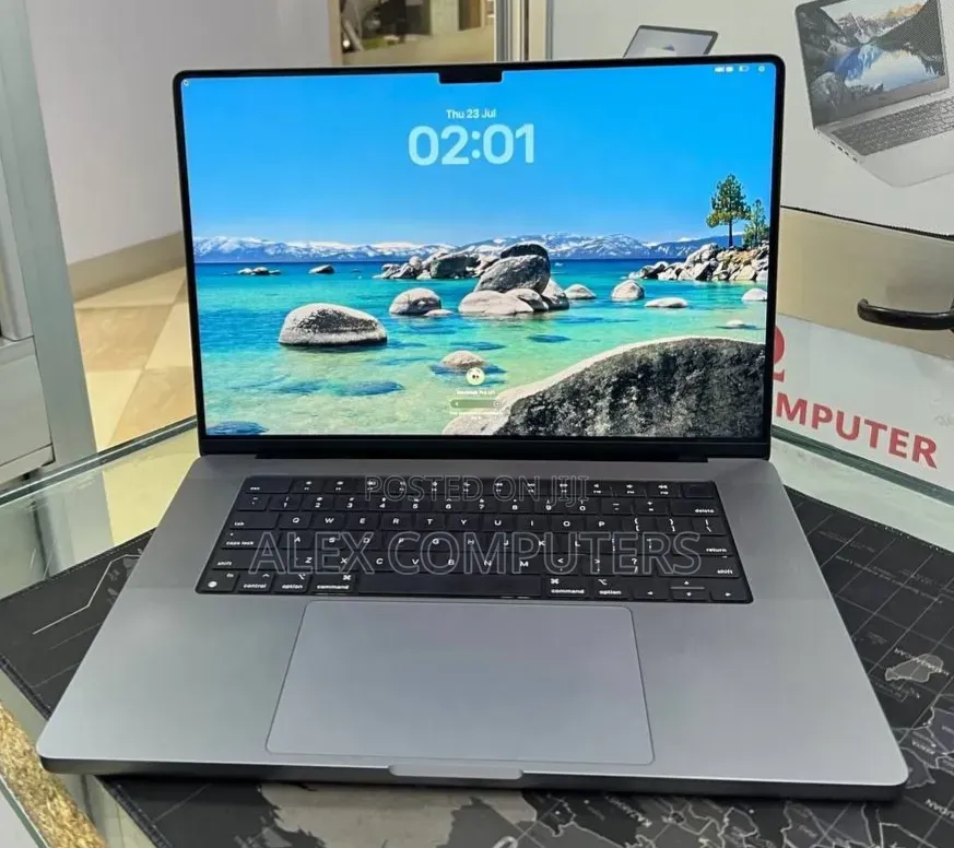 New Laptop Apple MacBook Pro 2021 M1 32GB Apple M1 Pro SSD 512GB