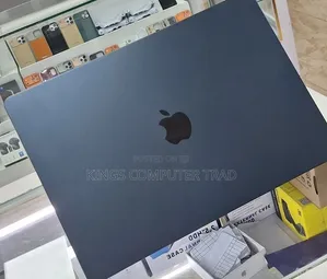 New Laptop Apple MacBook Air 2025 M4 16GB Apple M4 SSD 512GB