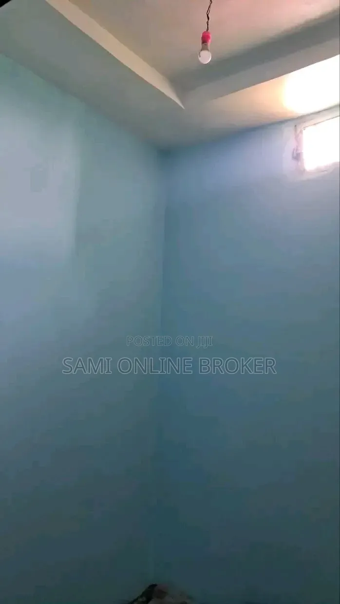 8bdrm House in Holeta, West Shewa for sale